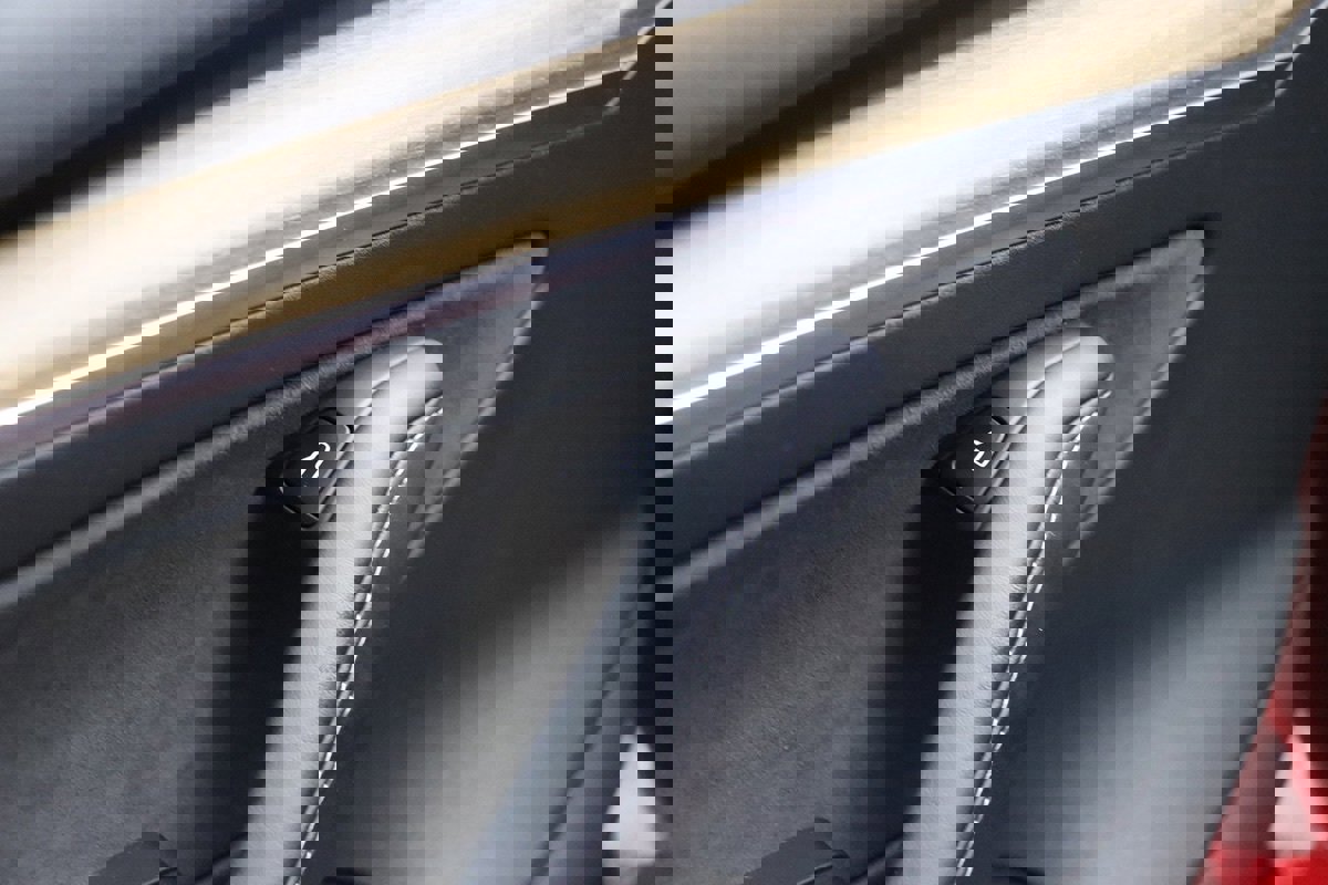 Used 2023 Tesla Model 3 Standard Range image 32