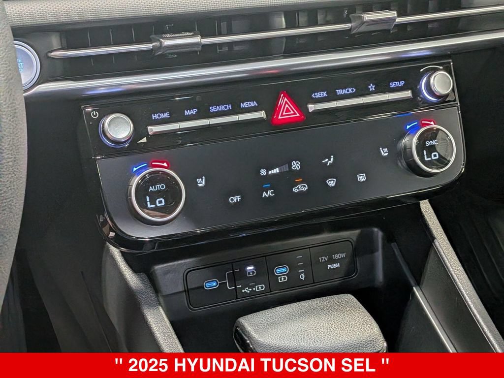 Used 2025 Hyundai Tucson SEL AWD/4WD image 22