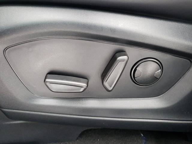 New 2026 Ford Explorer ST-Line w/ ST-Line Street Pack image 18