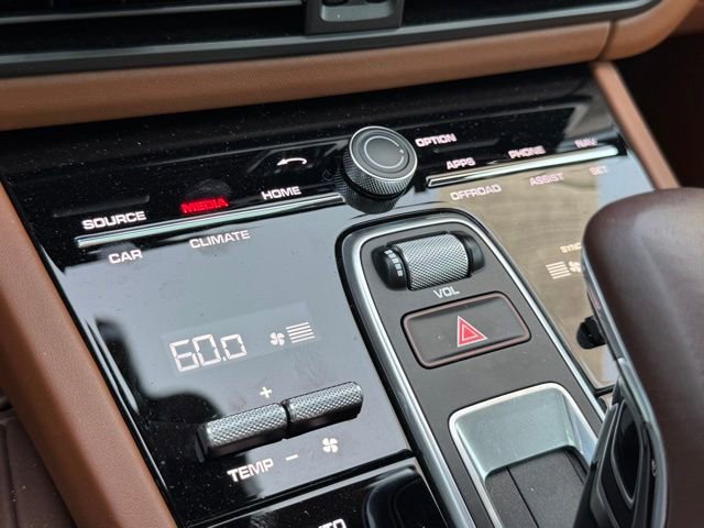 Used 2021 Porsche Cayenne GTS image 33