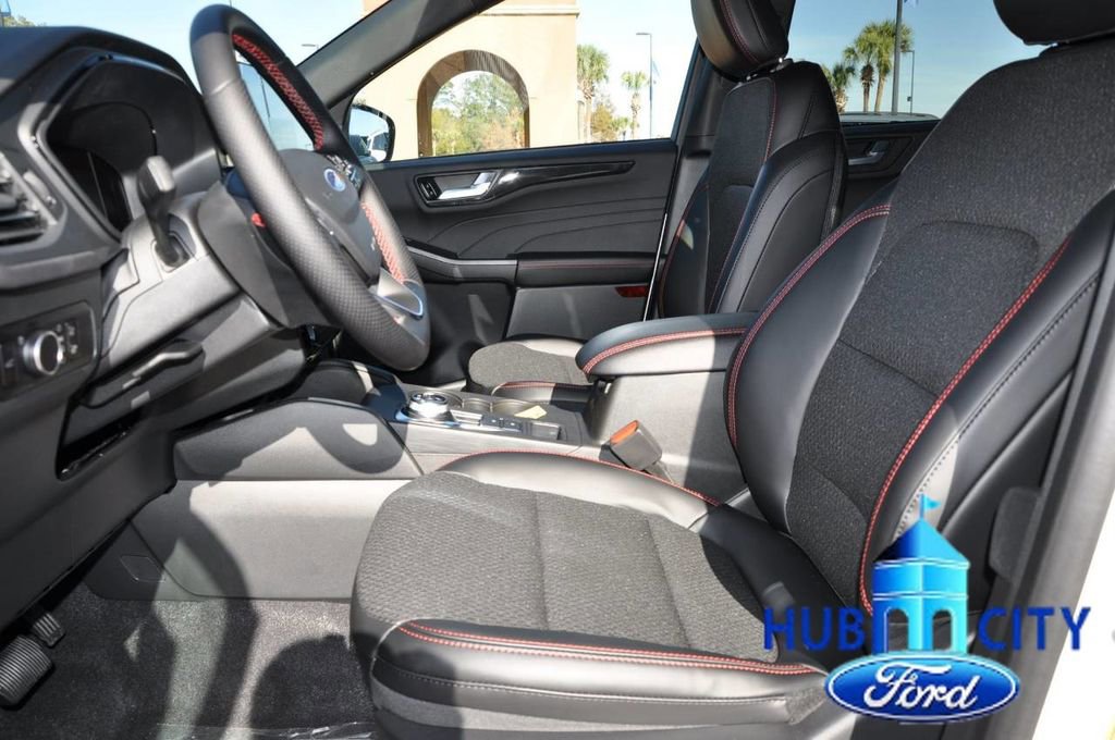 New 2026 Ford Escape ST-Line w/ Tech Pack #1 image 10