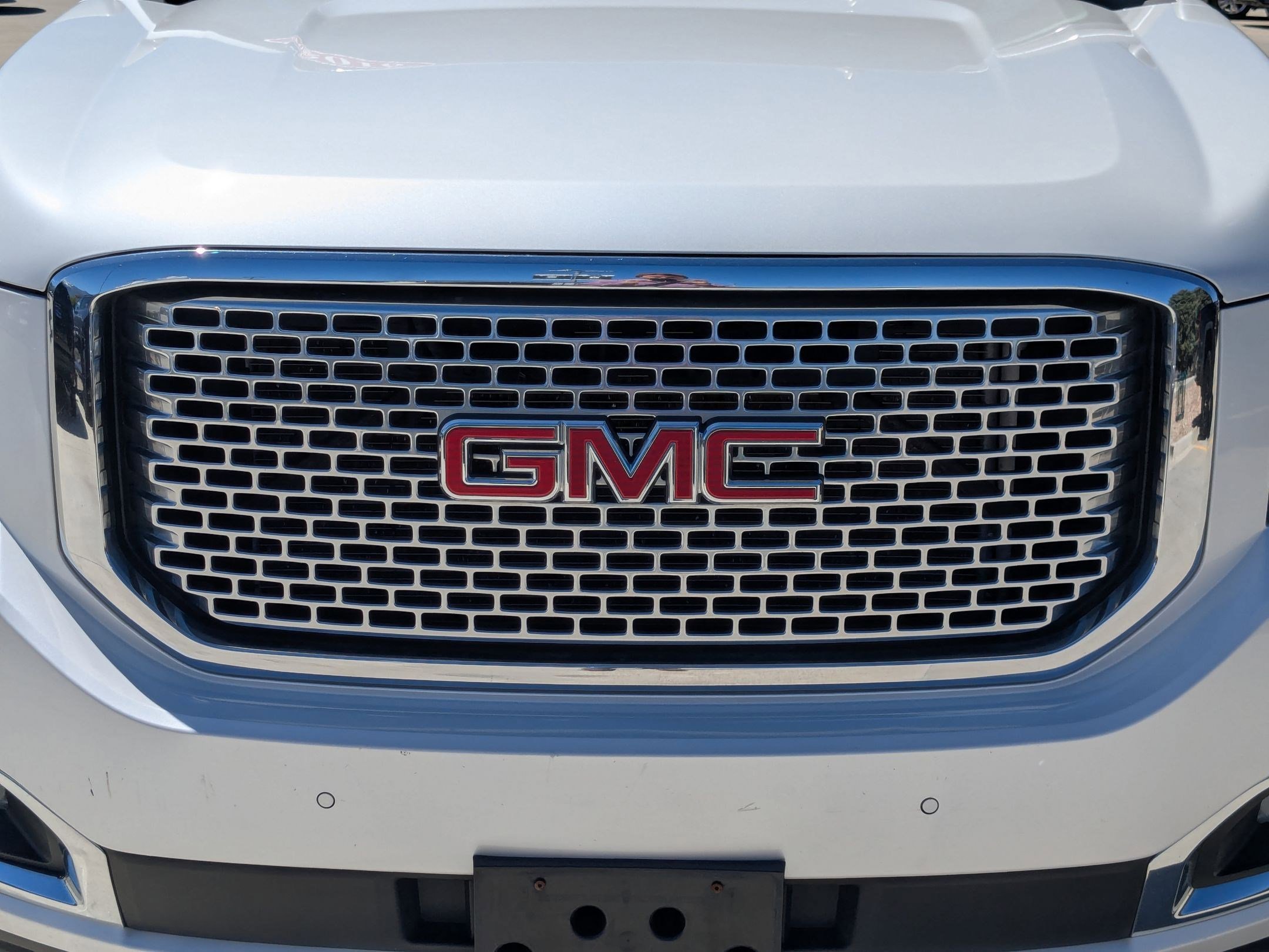 Used 2016 GMC Yukon XL Denali w/ Open Road Package AWD/4WD image 9
