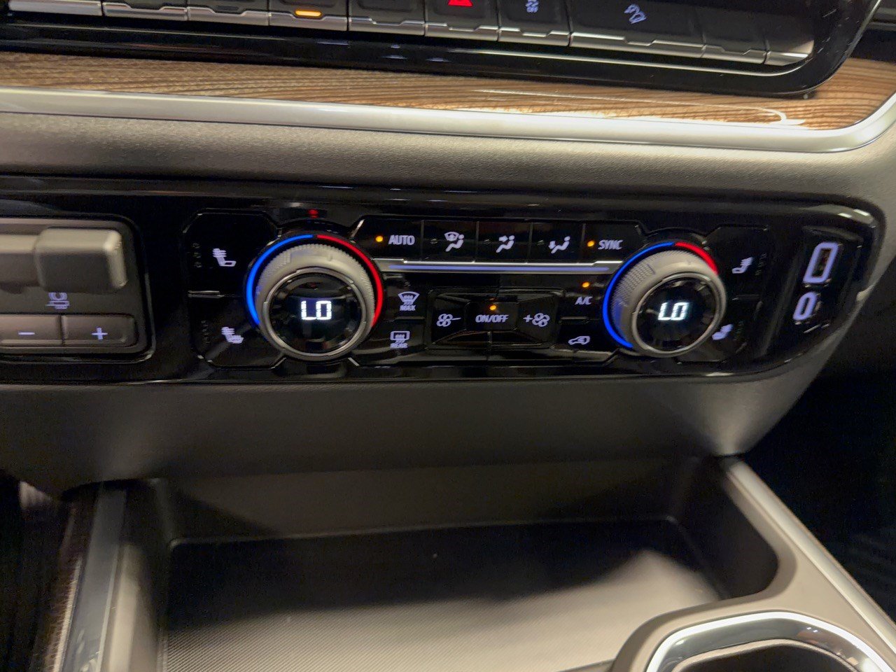 New 2026 Chevrolet Silverado 1500 RST AWD/4WD image 22