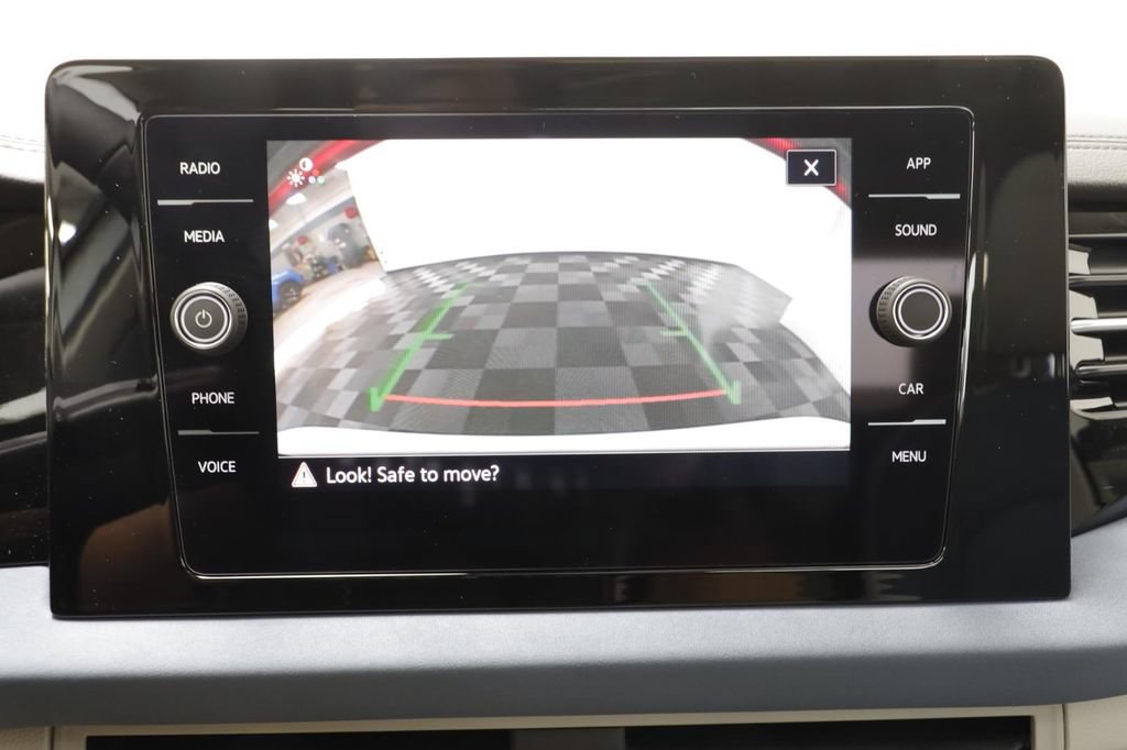 New 2026 Volkswagen Jetta SE FWD image 11