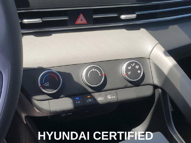 Certified 2026 Hyundai Elantra SE FWD image 19