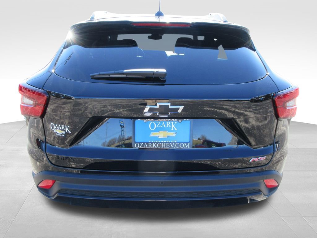 New 2026 Chevrolet Trax RS w/ Driver Confidence Package FWD image 4