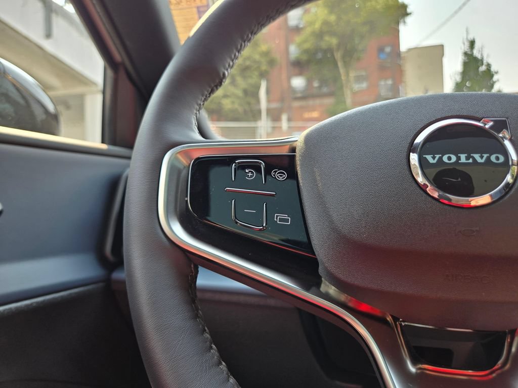 Certified 2025 Volvo EX30 Plus w/ Protection Package Premier AWD/4WD image 31