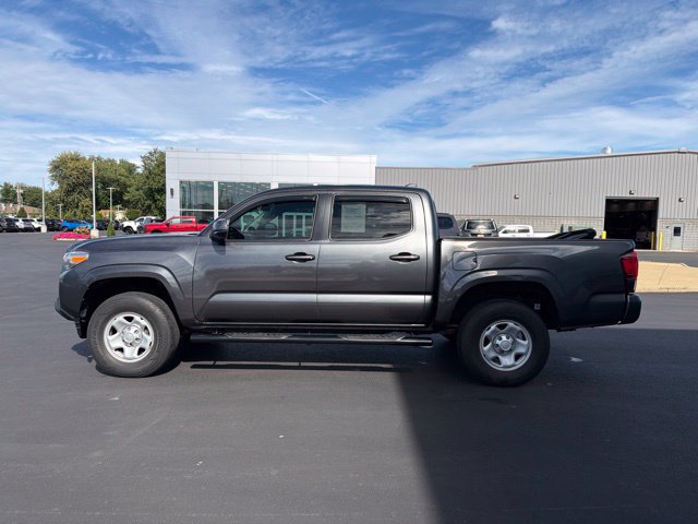 Used 2019 Toyota Tacoma SR w/ SR Convenience Package AWD/4WD image 4