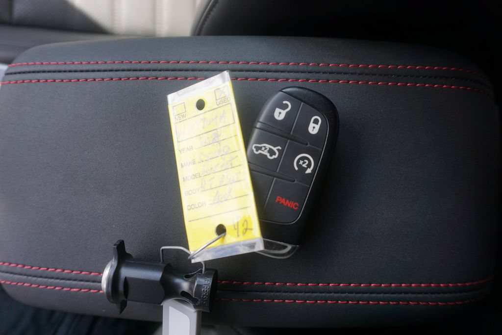 Used 2024 Dodge Hornet R/T Plus w/ R/T Blacktop Package AWD/4WD image 34