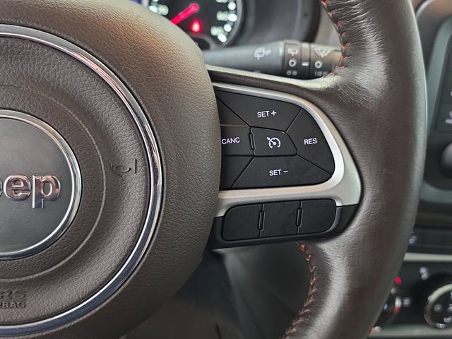 Used 2016 Jeep Renegade Limited image 17