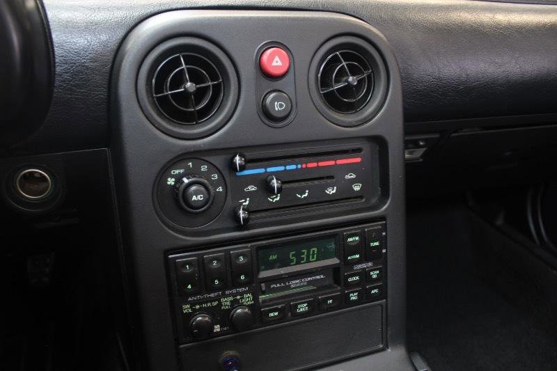 Used 1990 MAZDA MX-5 Miata image 29