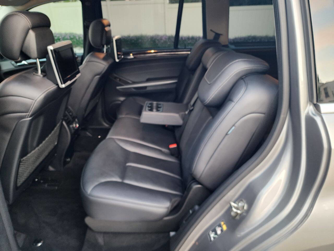 Used 2012 Mercedes-Benz GL 450 4MATIC image 18