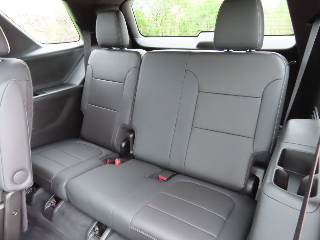 Certified 2023 Chevrolet Traverse Premier w/ Redline Edition AWD/4WD image 27