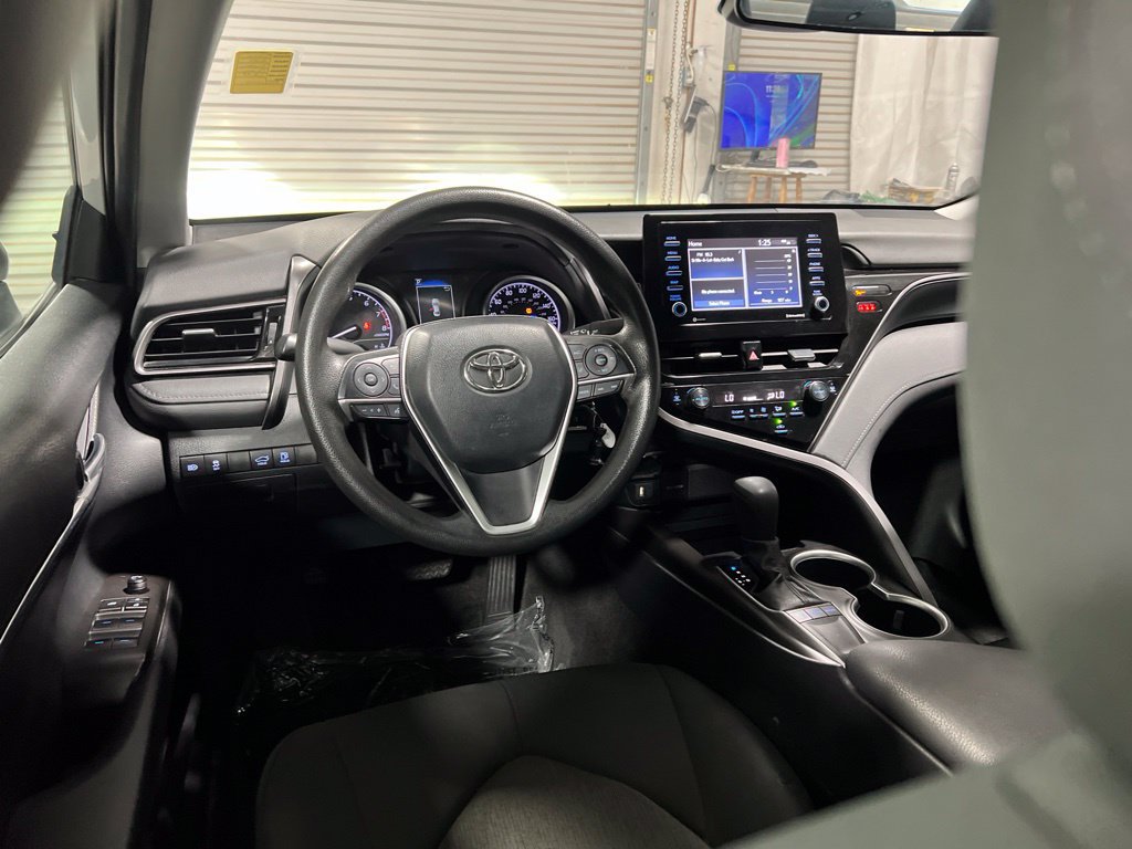 Used 2024 Toyota Camry LE FWD image 17