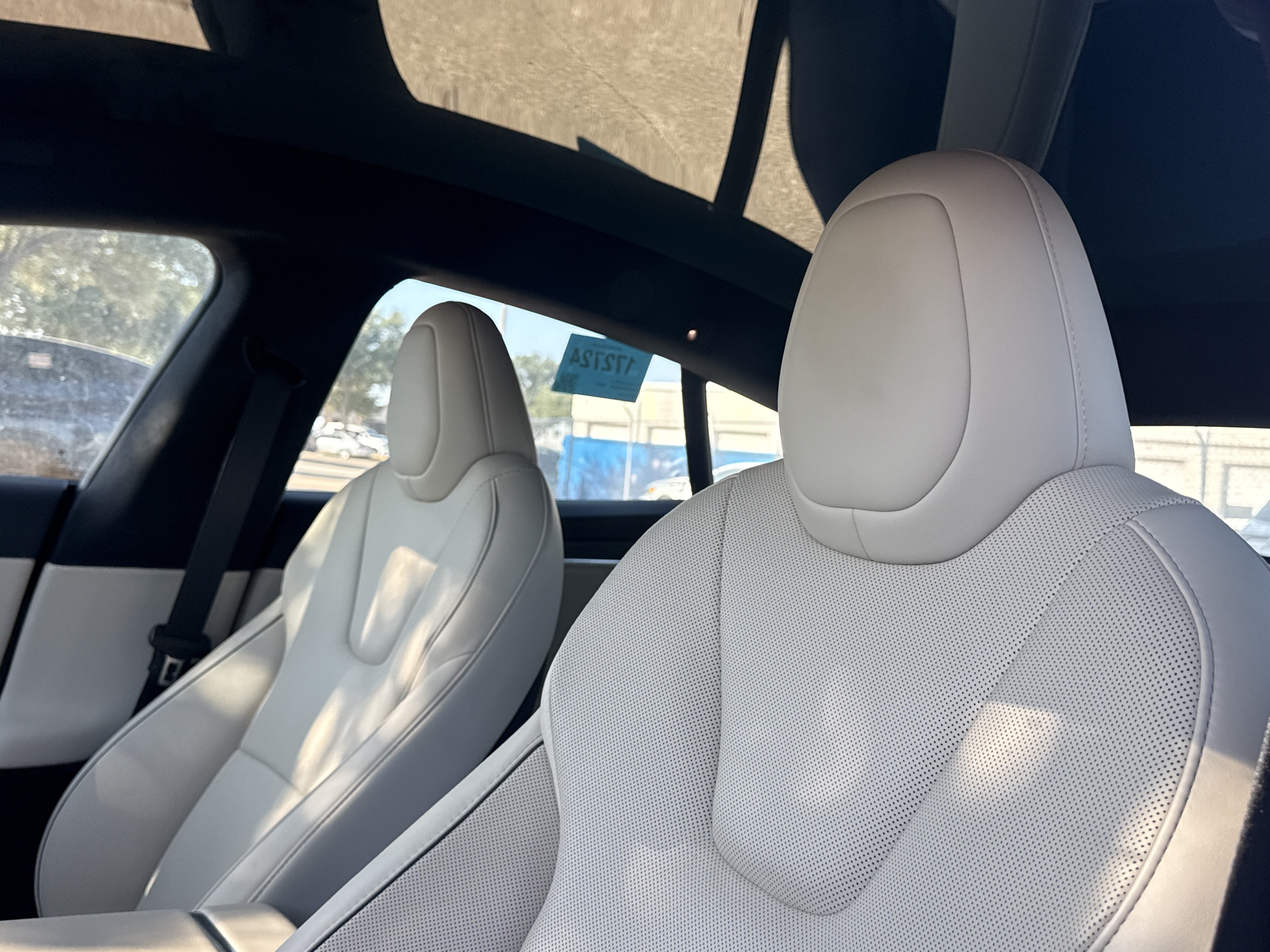 Used 2022 Tesla Model S Plaid AWD/4WD image 5