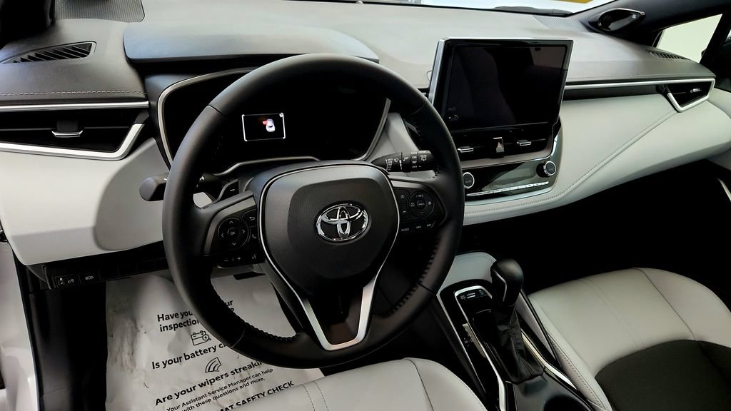 Used 2026 Toyota Corolla XSE FWD image 24