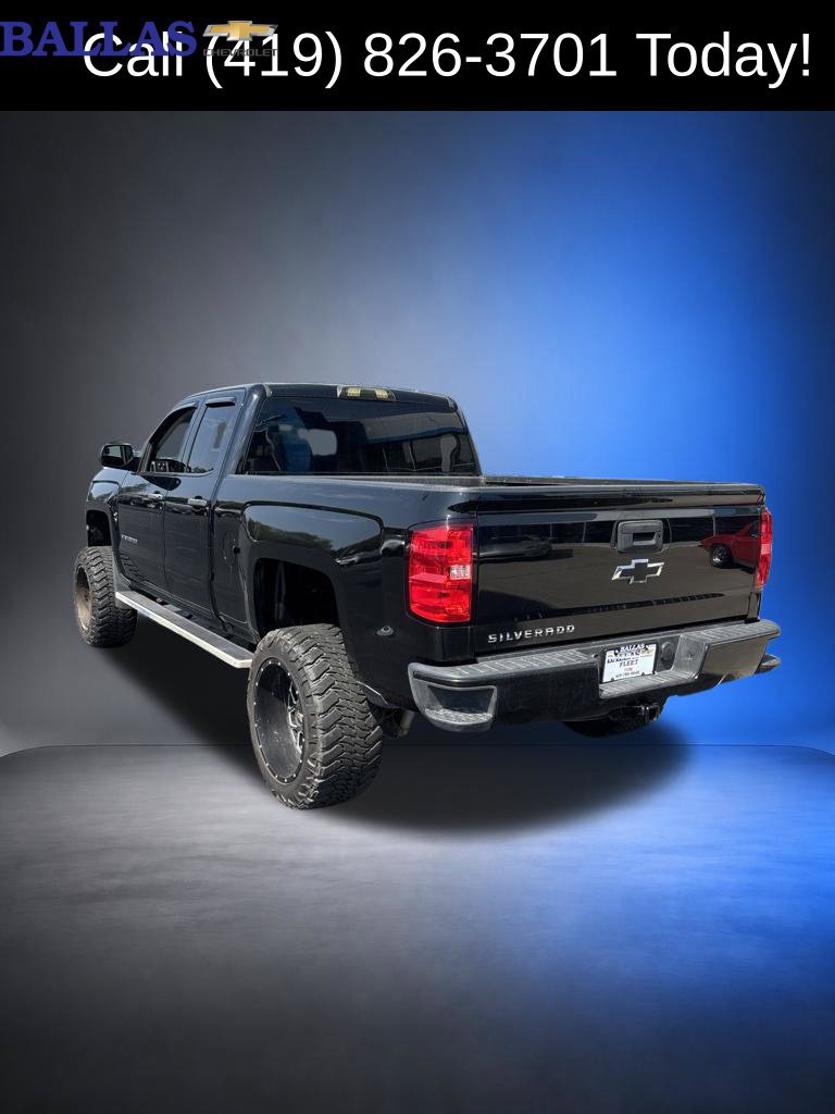 Used 2018 Chevrolet Silverado 1500 Custom w/ Custom Convenience Package AWD/4WD image 8