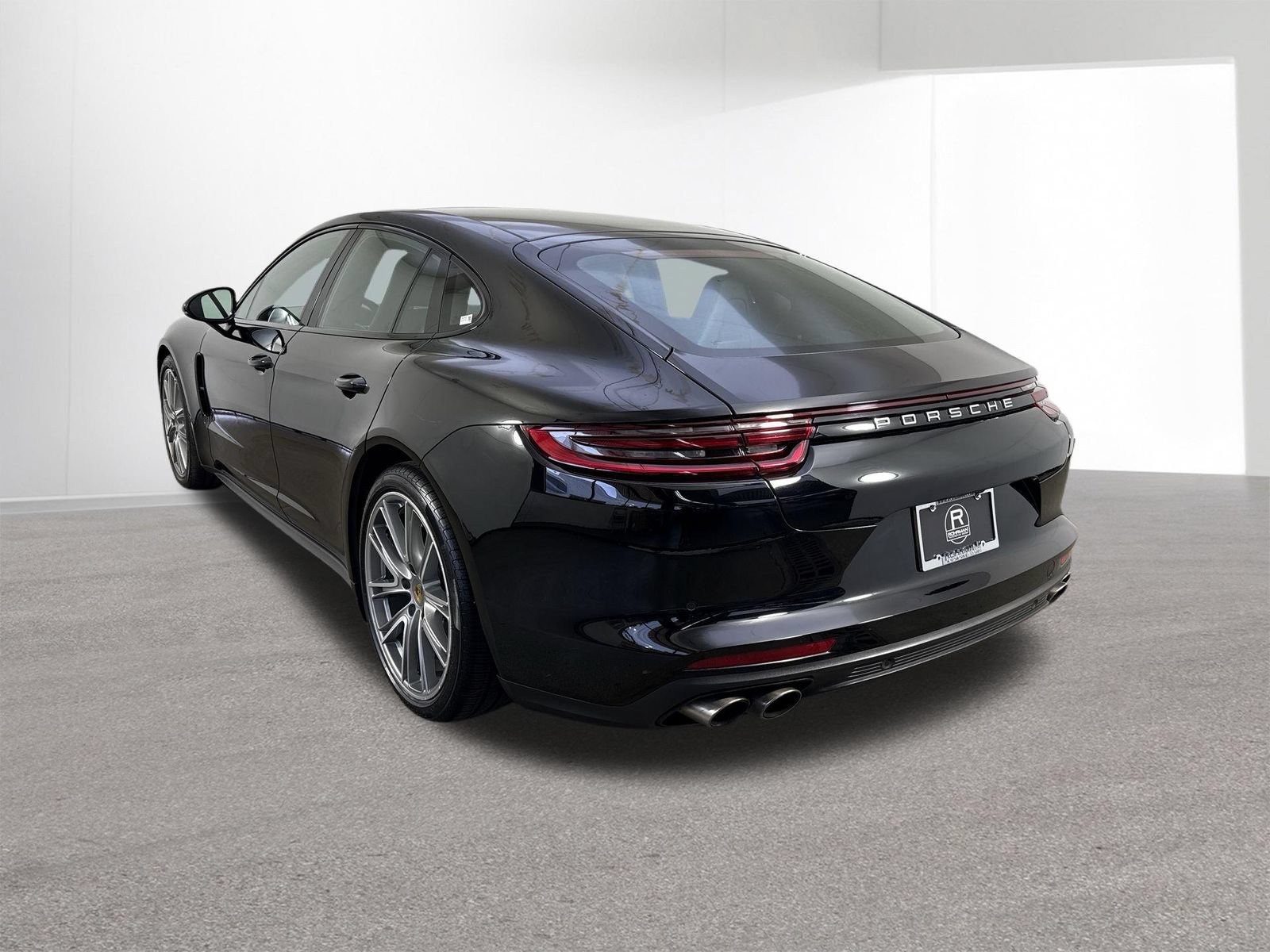 Used 2018 Porsche Panamera 4S AWD/4WD image 30