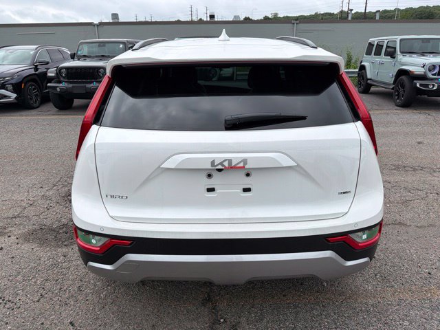 New 2026 Kia Niro EX FWD image 5