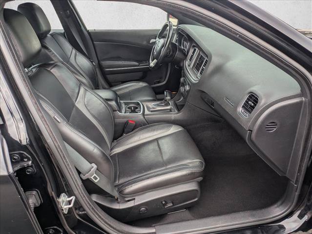 Used 2022 Dodge Charger SXT w/ Leather Interior Group RWD image 18
