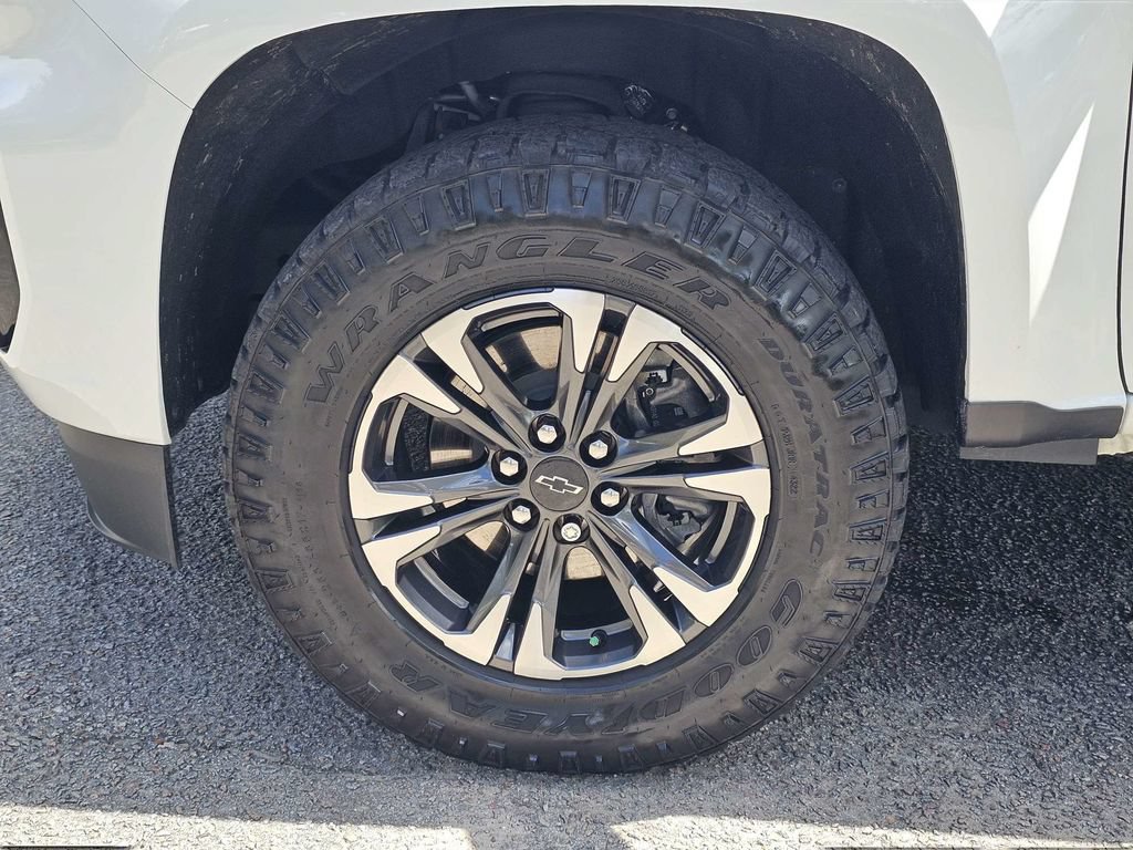 Used 2022 Chevrolet Colorado Z71 AWD/4WD image 10