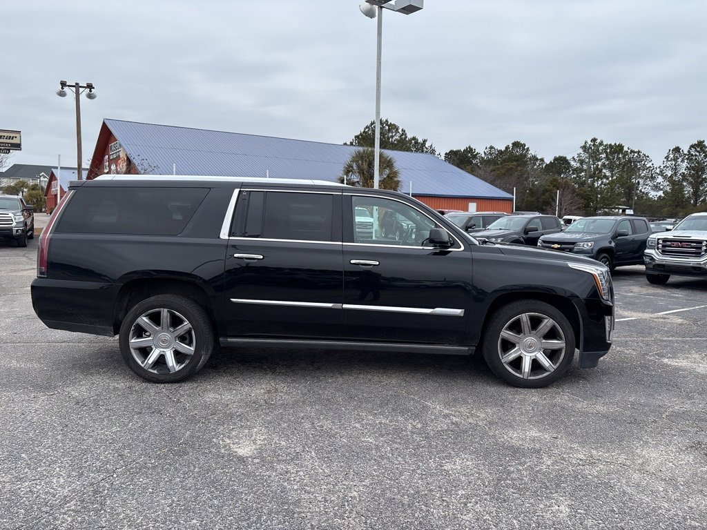 Used 2015 Cadillac Escalade ESV Premium image 2