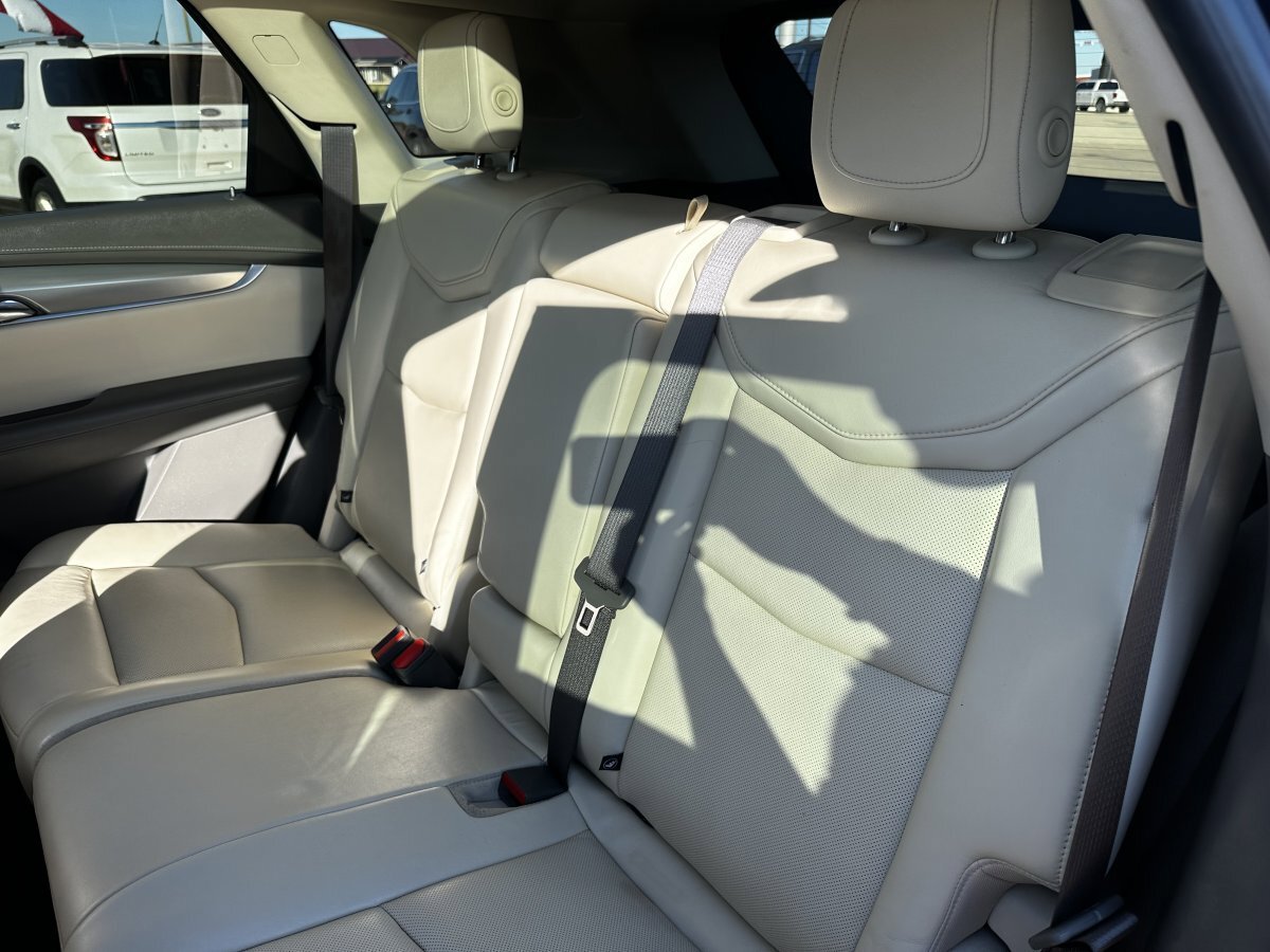 Used 2018 Cadillac XT5 Premium Luxury image 25