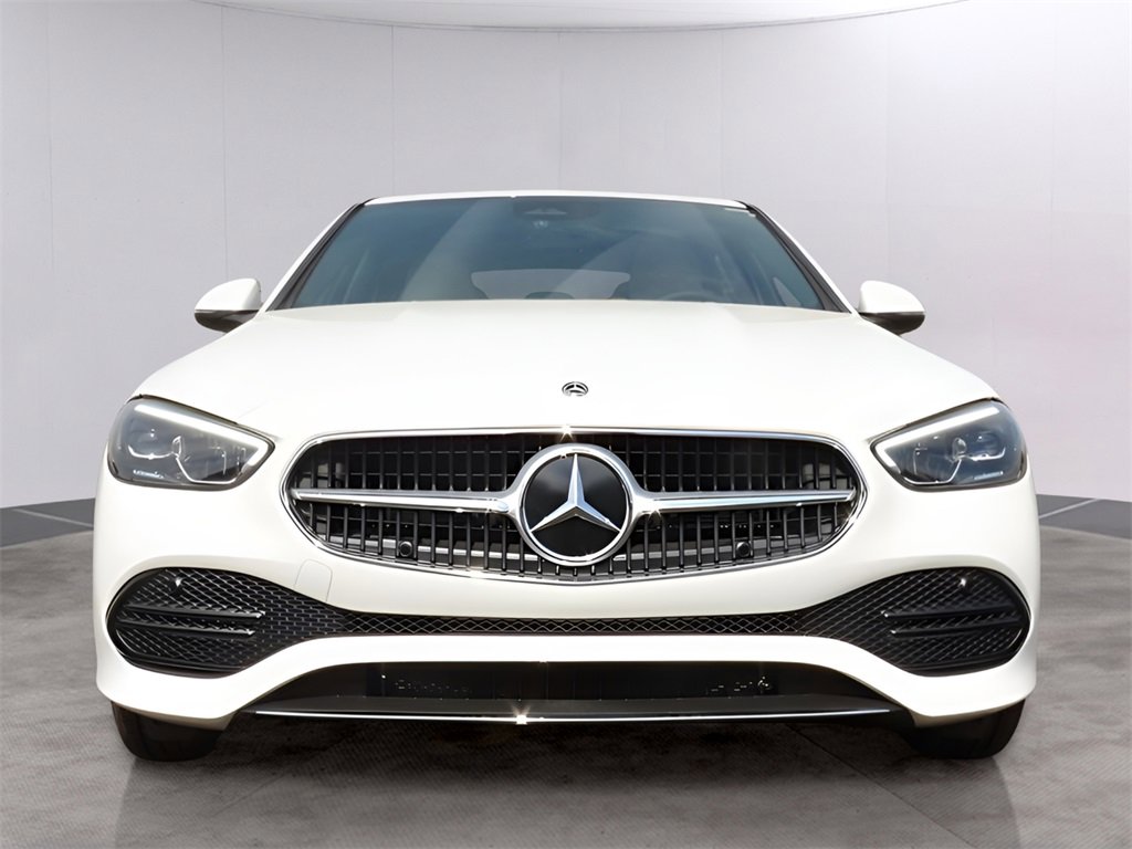 Used 2025 Mercedes-Benz C 300 4MATIC Sedan image 4