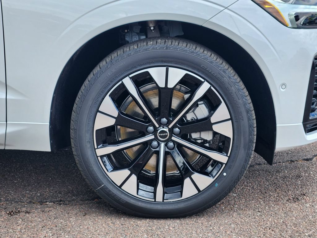 New 2026 Volvo XC60 T8 Plus w/ Climate Package AWD/4WD image 30