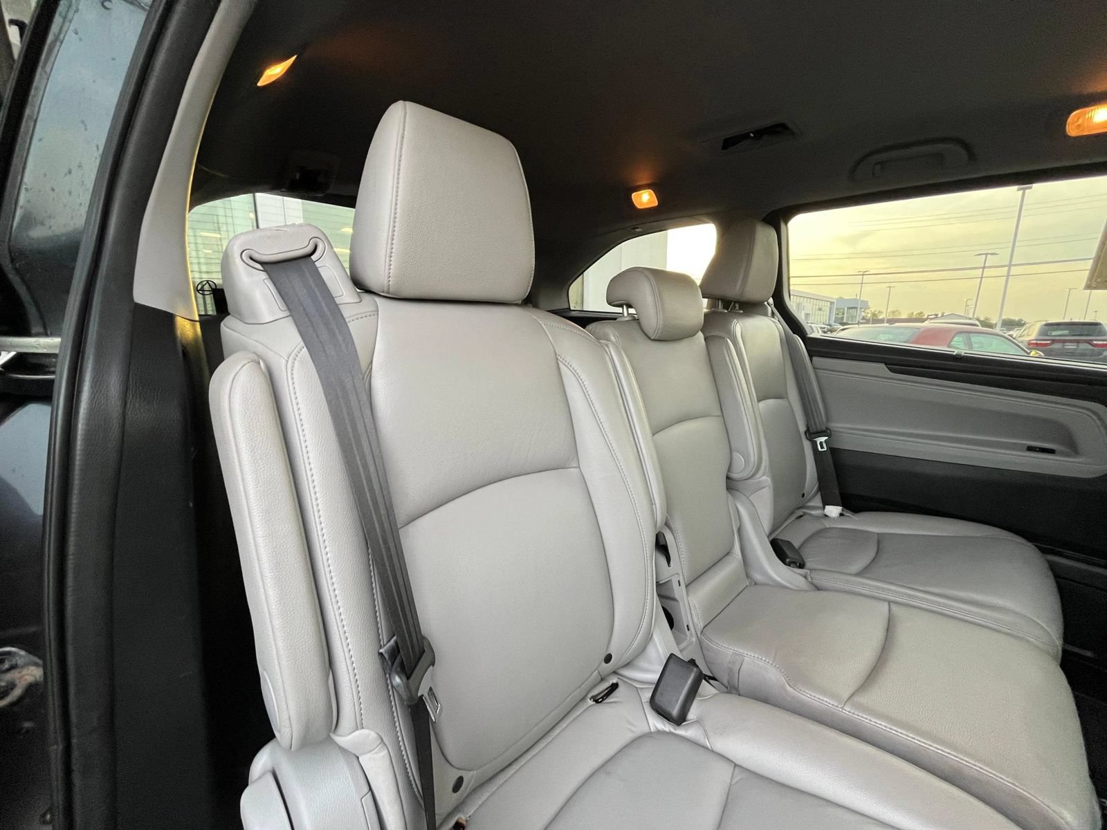 Used 2018 Honda Odyssey EX-L image 36