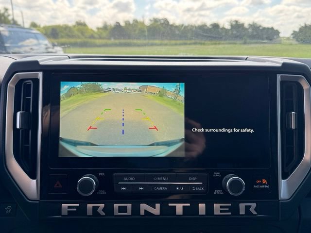 Used 2025 Nissan Frontier SV RWD image 15
