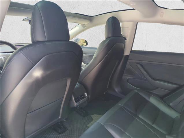 Used 2019 Tesla Model 3 Standard Range Plus RWD image 16