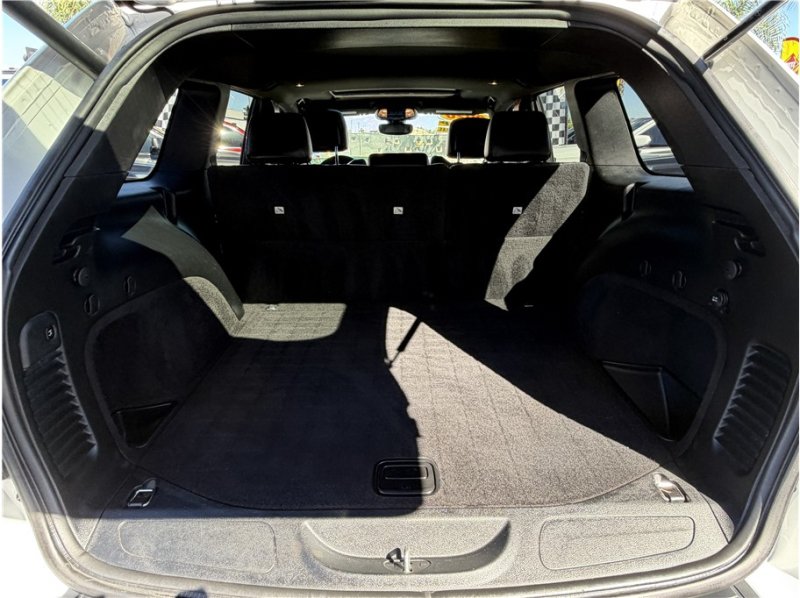 Used 2020 Jeep Grand Cherokee Altitude AWD/4WD image 25