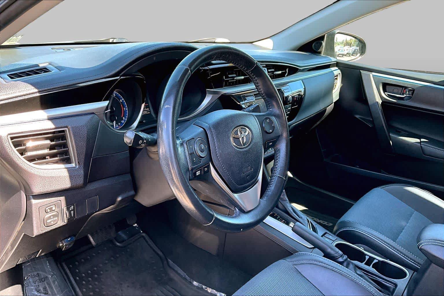 Used 2015 Toyota Corolla S w/ Body Protection Package #1 FWD image 17