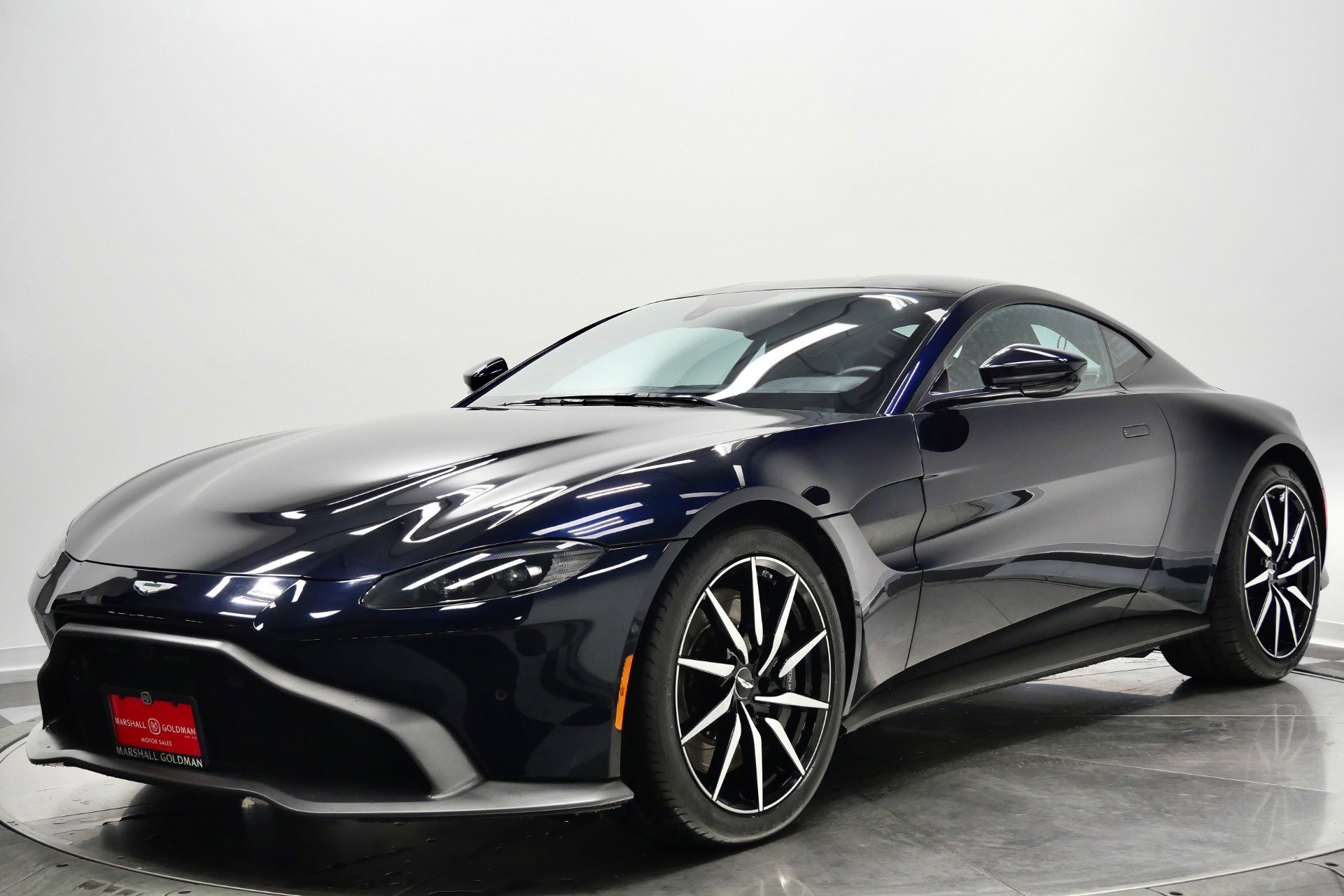 Used 2020 Aston Martin V8 Vantage Coupe image 5