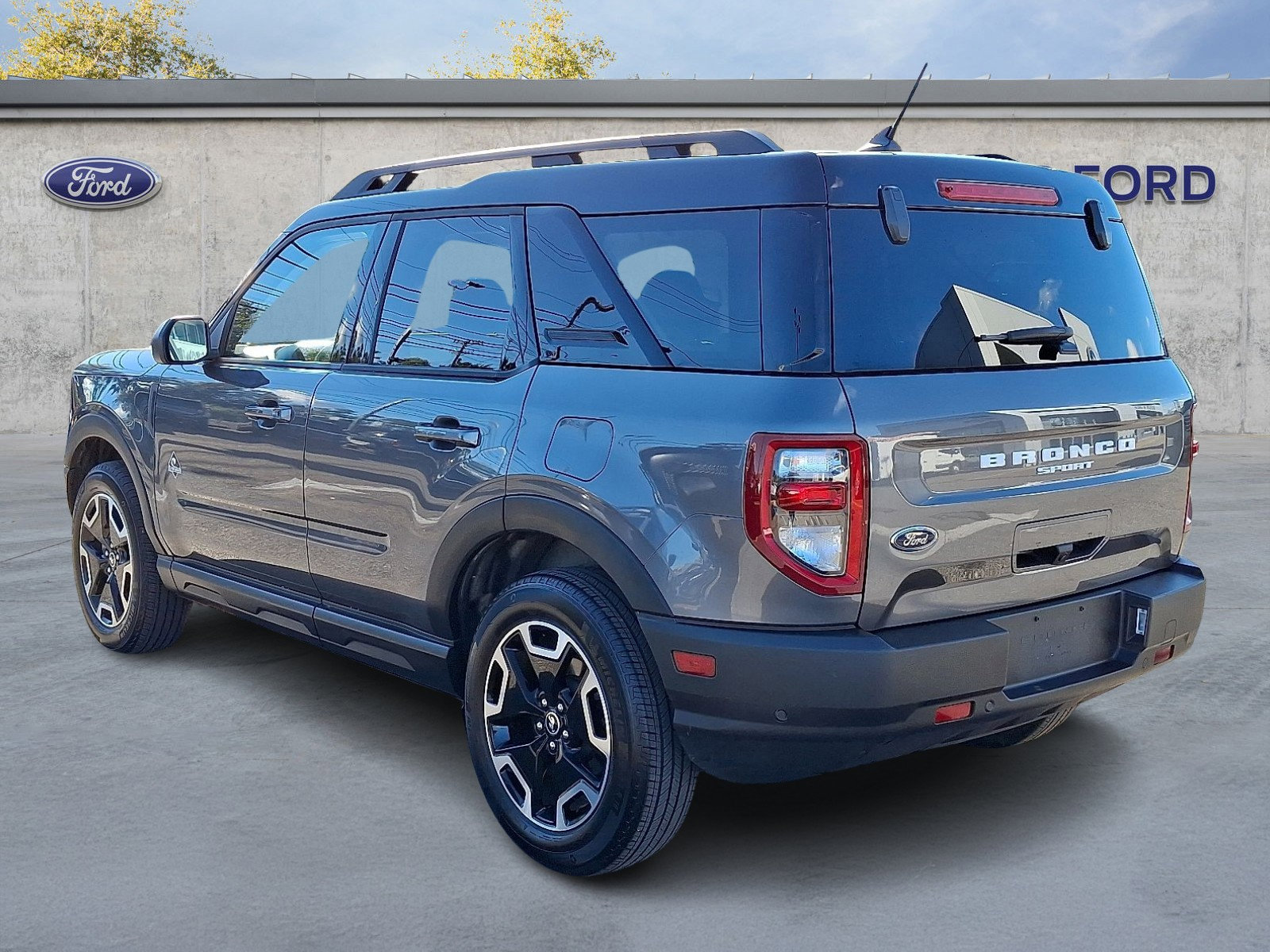 Certified 2024 Ford Bronco Sport Outer Banks AWD/4WD image 4
