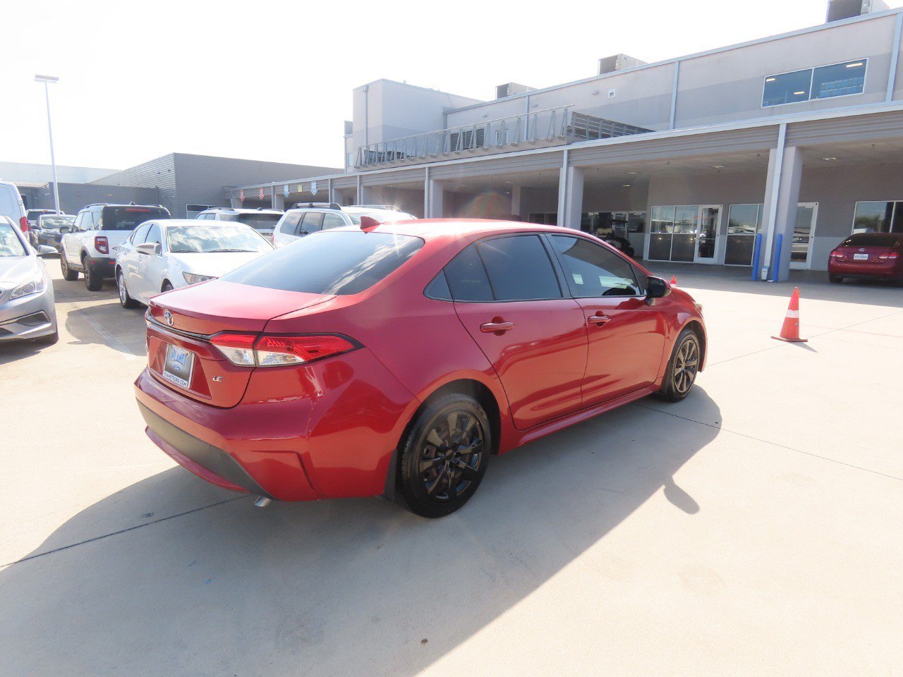 Used 2020 Toyota Corolla LE FWD image 11