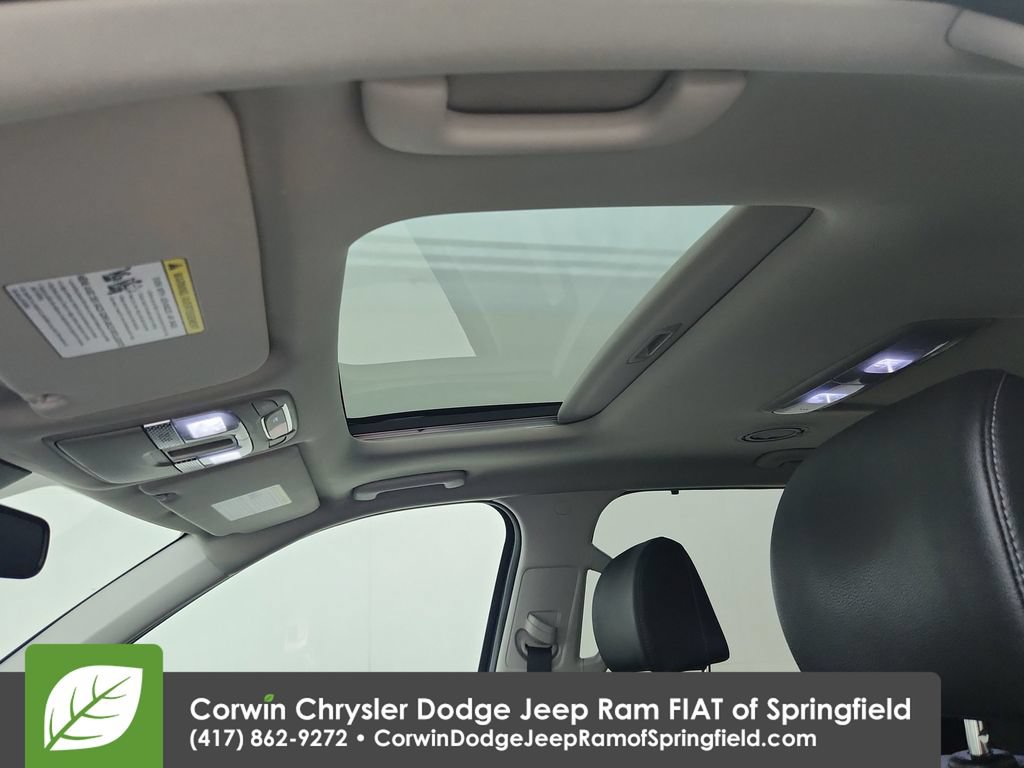 Used 2024 Kia Telluride EX w/ EX Captain's Chair Package FWD image 29