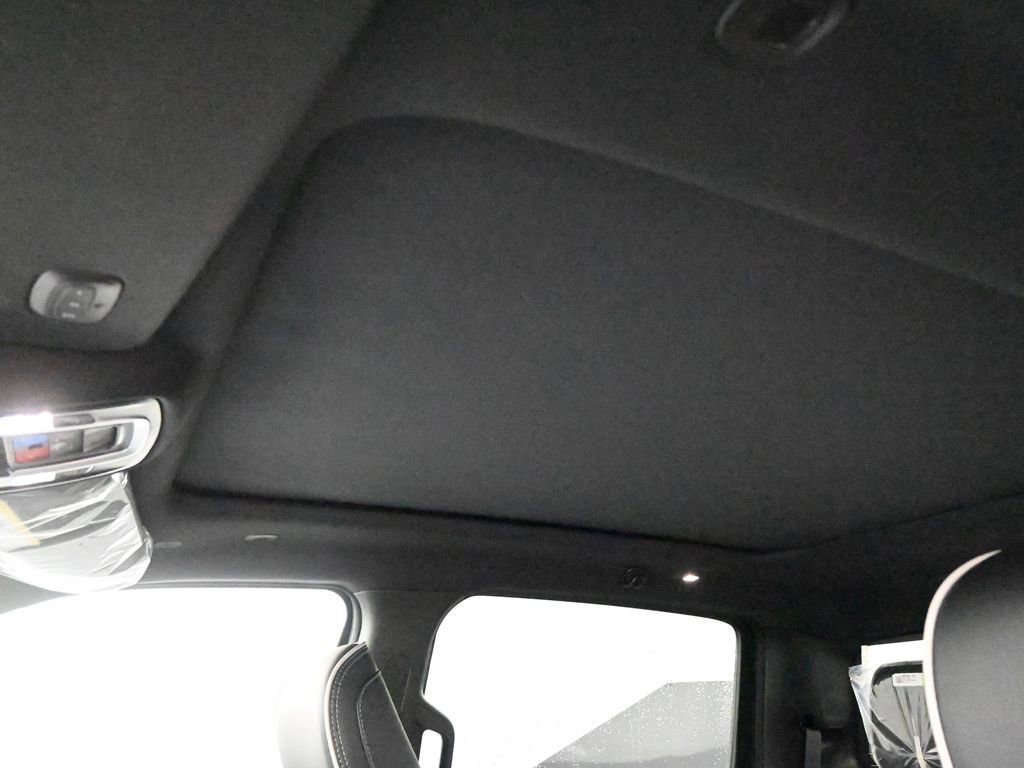 New 2026 RAM 1500 Laramie w/ Night Edition AWD/4WD image 17