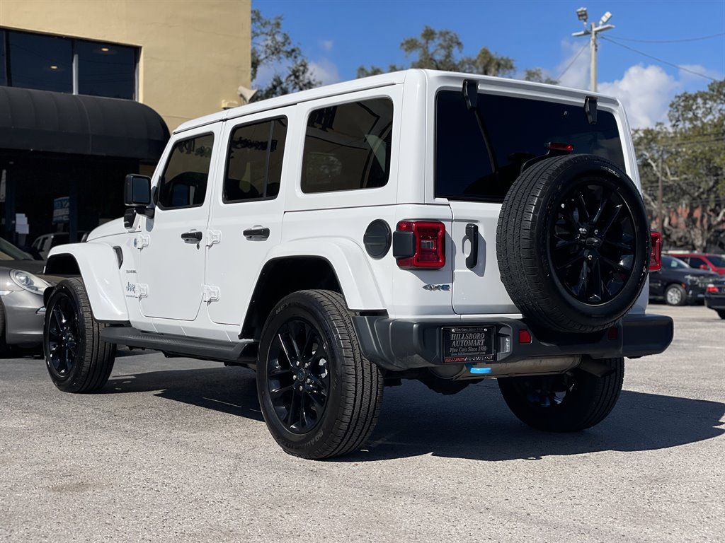 Used 2024 Jeep Wrangler Unlimited Sahara image 21