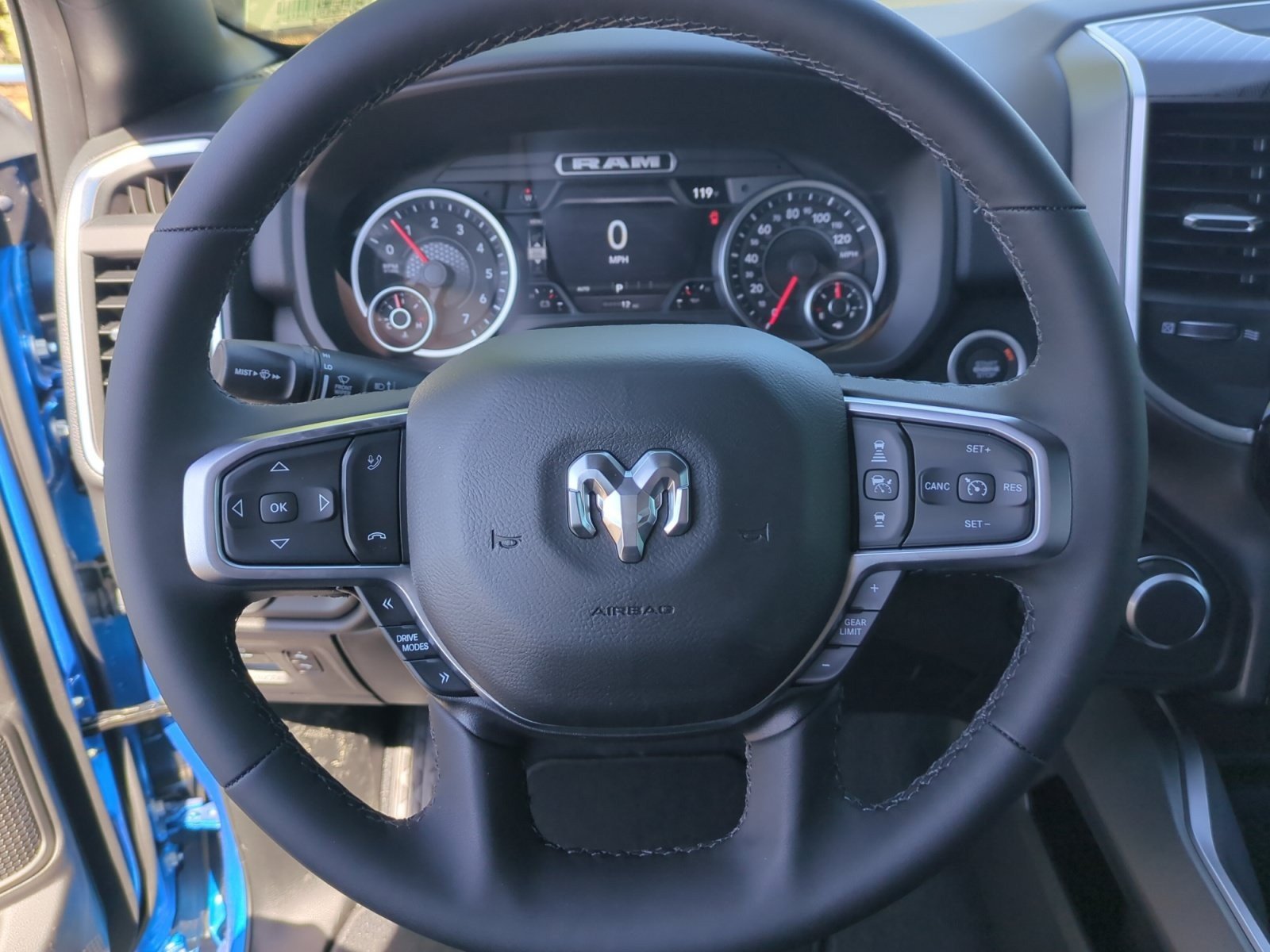 New 2026 RAM 1500 Big Horn AWD/4WD image 9