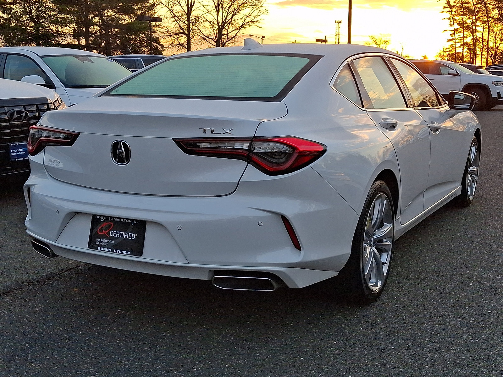 Used 2023 Acura TLX w/ Technology Package image 6