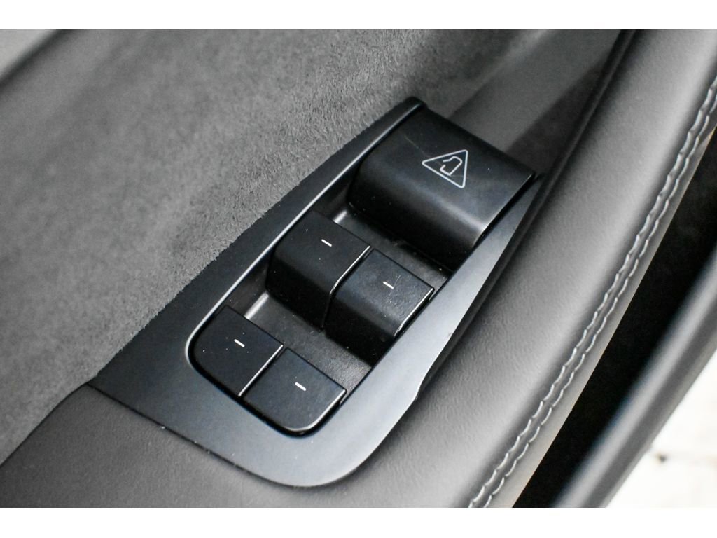 Used 2026 Tesla Model Y Long Range RWD image 36