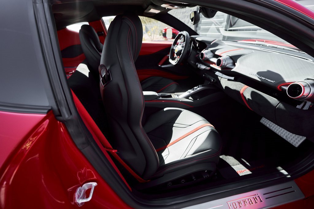 Used 2018 Ferrari 812 Superfast image 45