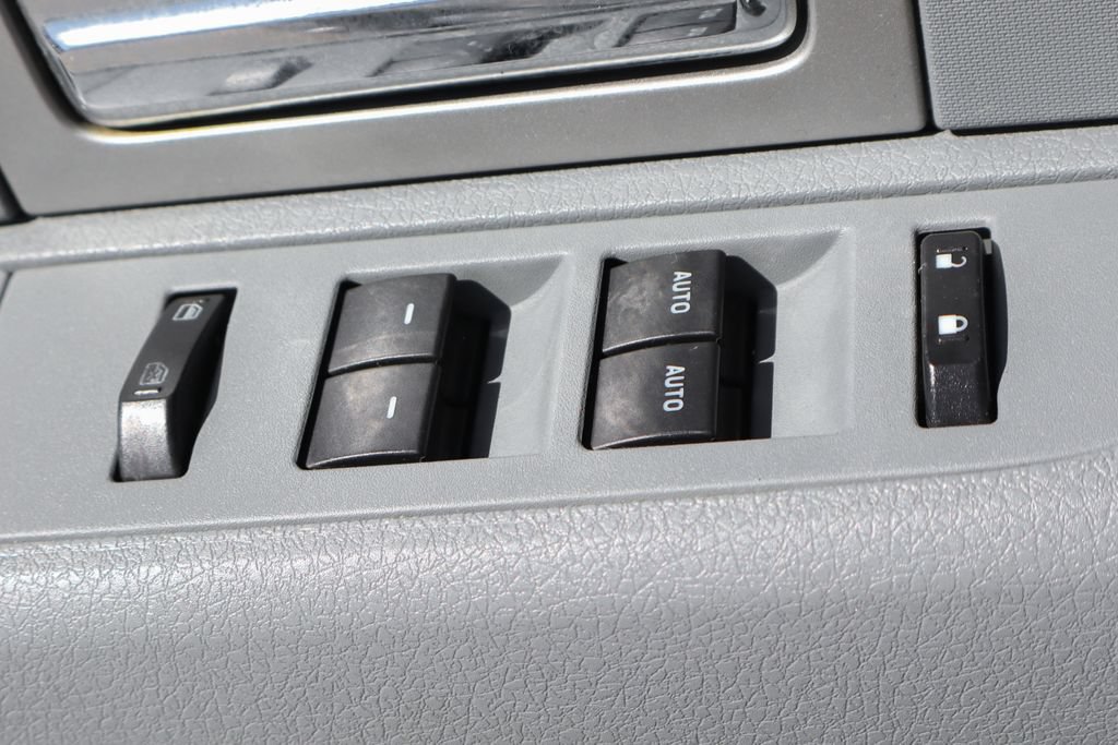 Used 2011 Ford F150 XLT w/ XLT Chrome Pkg RWD image 17