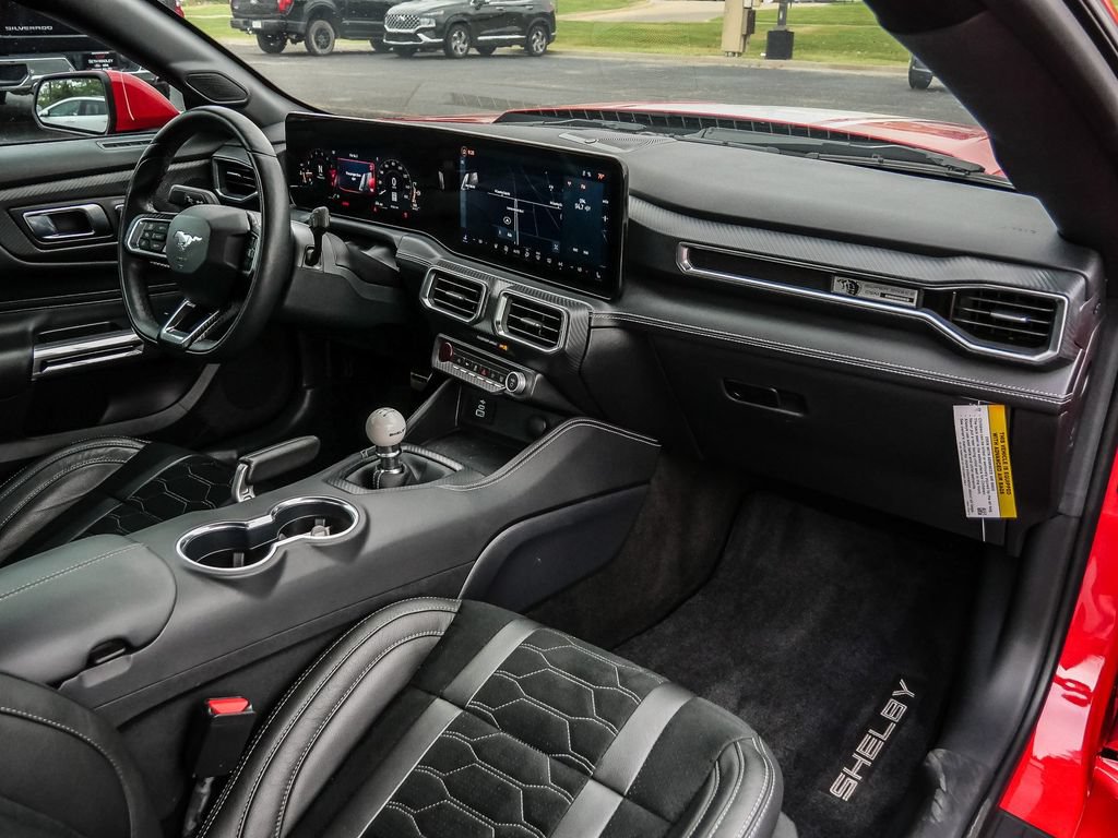 Used 2025 Ford Mustang GT Premium w/ GT Performance Package RWD image 21