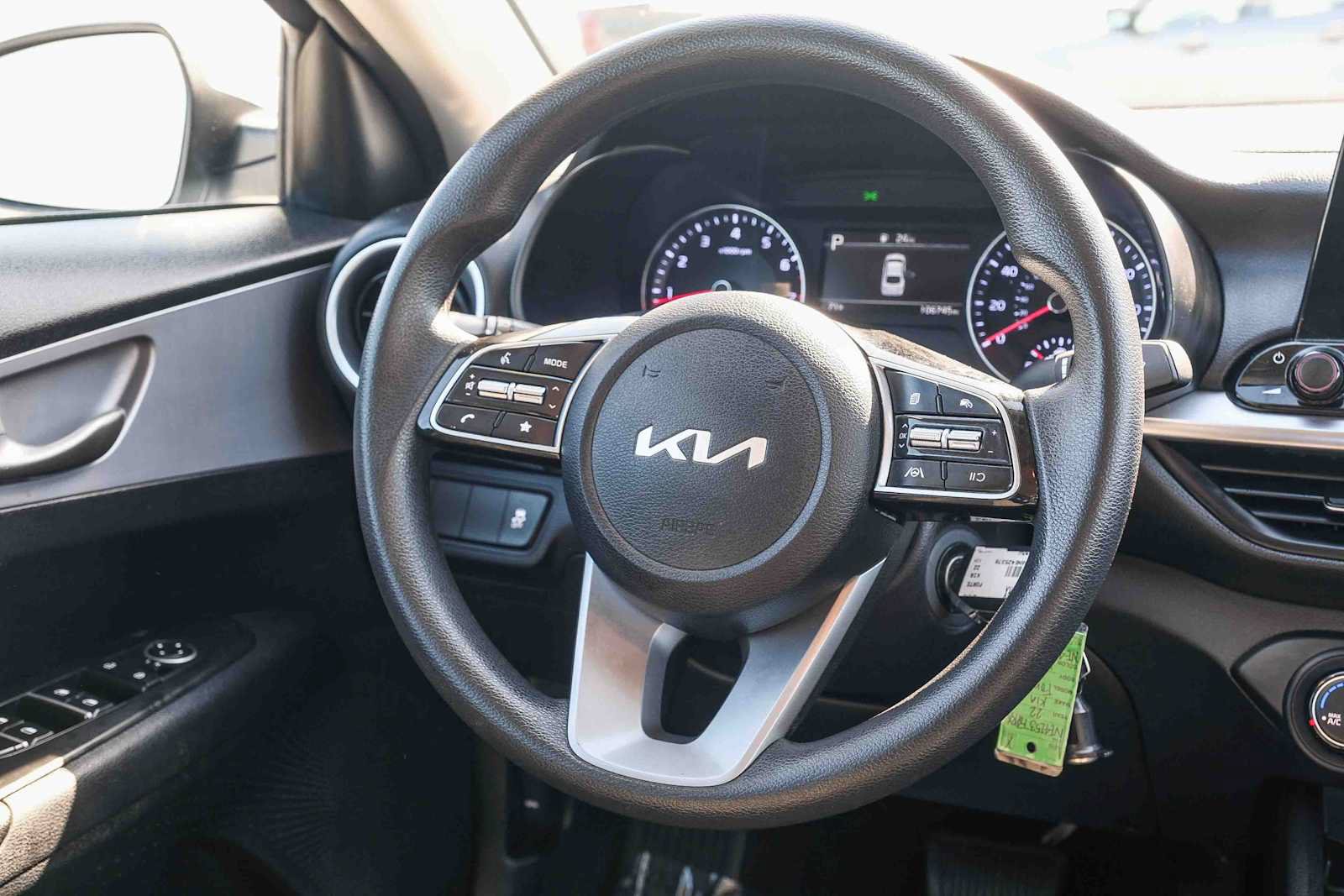 Used 2022 Kia Forte LXS FWD image 15