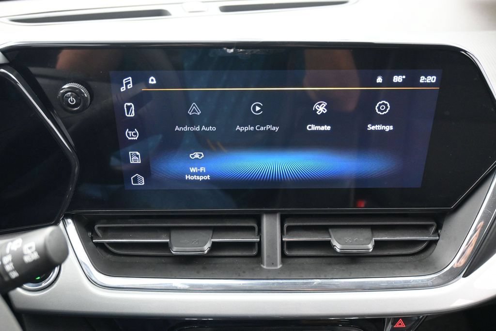 Used 2025 Chevrolet Trax LT FWD image 20