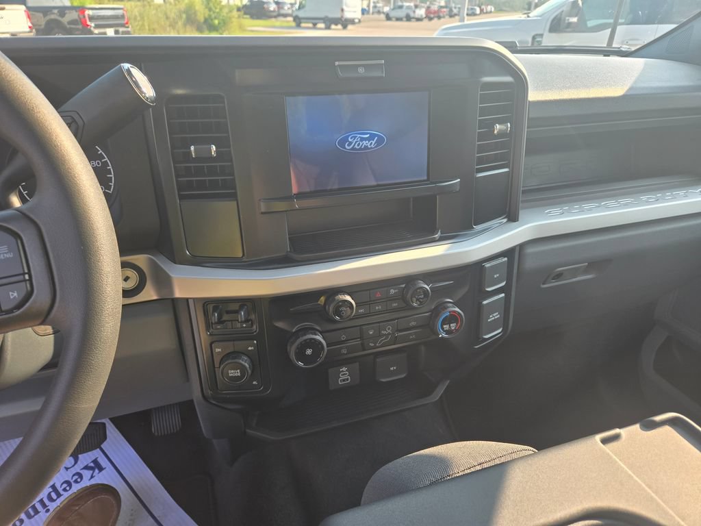 New 2026 Ford F350 XL w/ STX Appearance Package AWD/4WD image 9