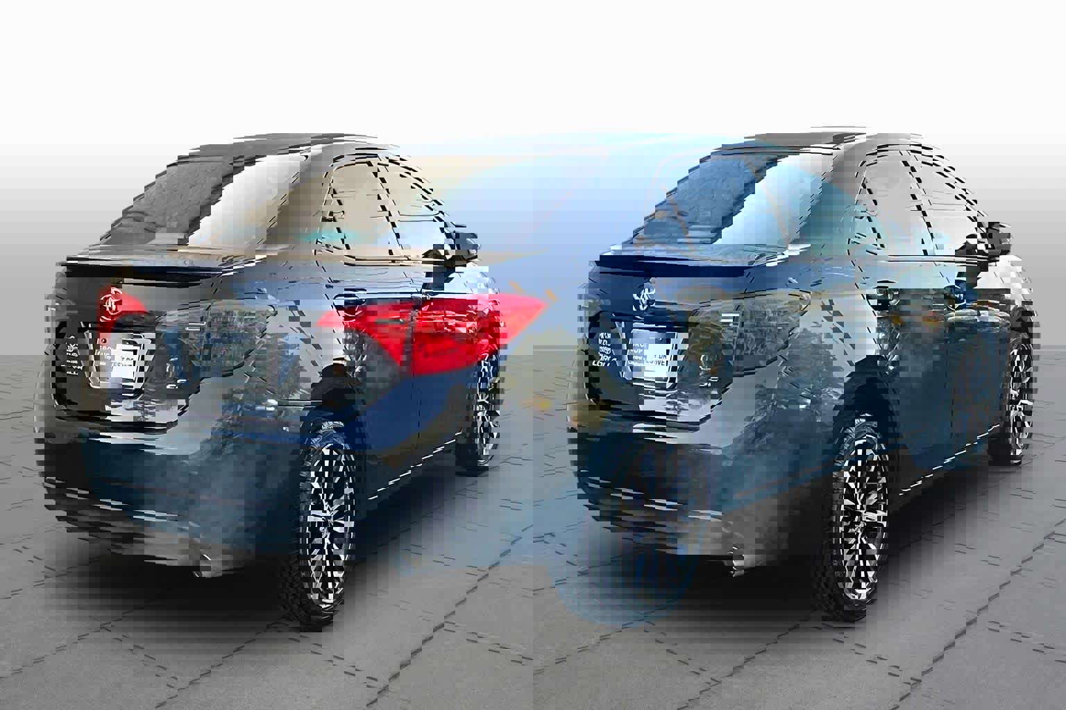 Used 2017 Toyota Corolla SE image 13